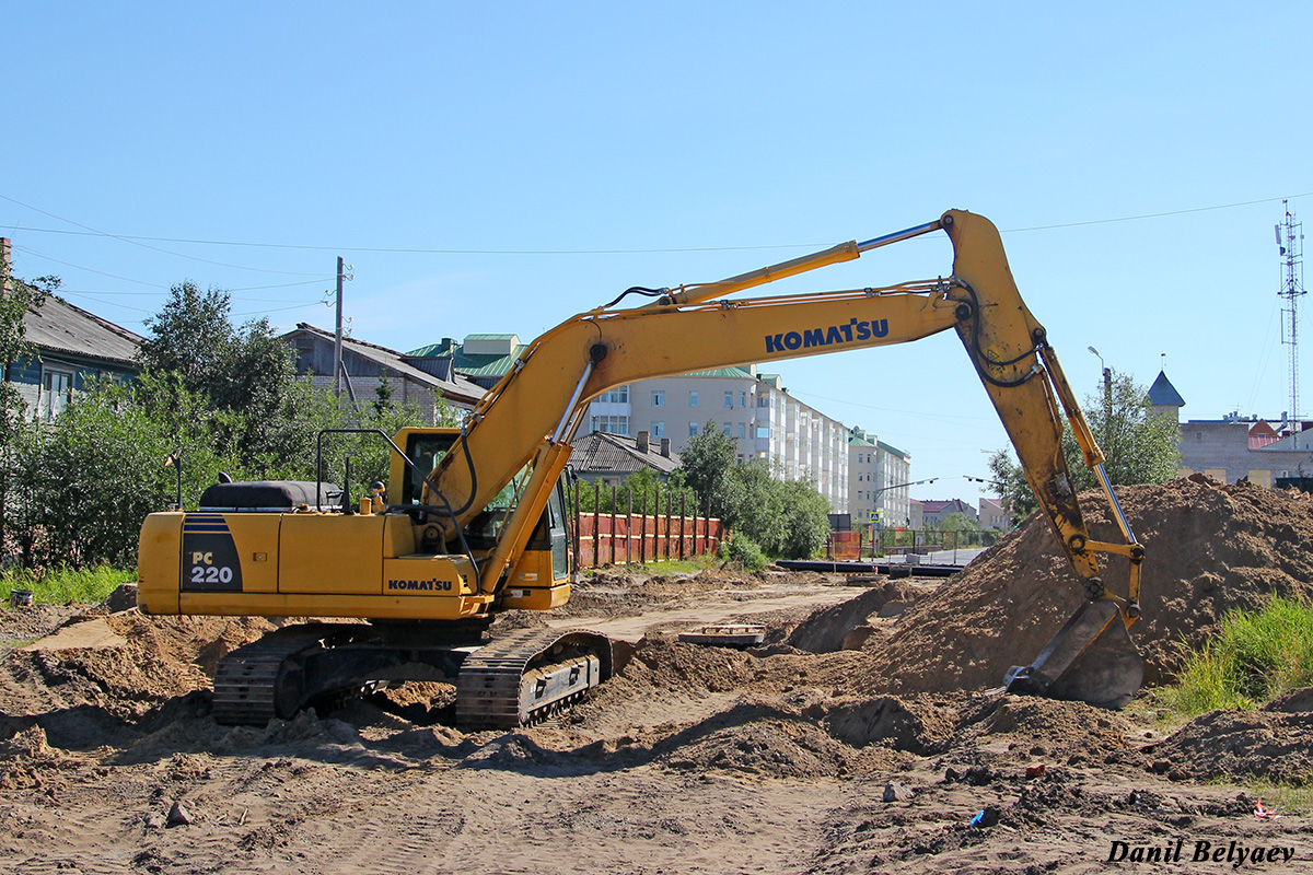 Ненецкий автономный округ, № (83) Б/Н СТ 0004 — Komatsu PC220