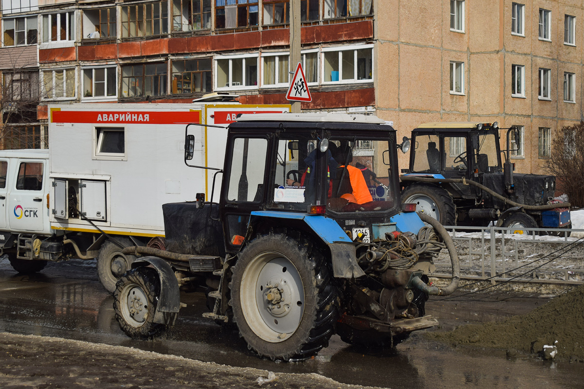 Алтайский край, № 1266 ?? 22 — Беларус-82.1; Алтайский край — Спецтехника с нечитаемыми (неизвестными) номерами