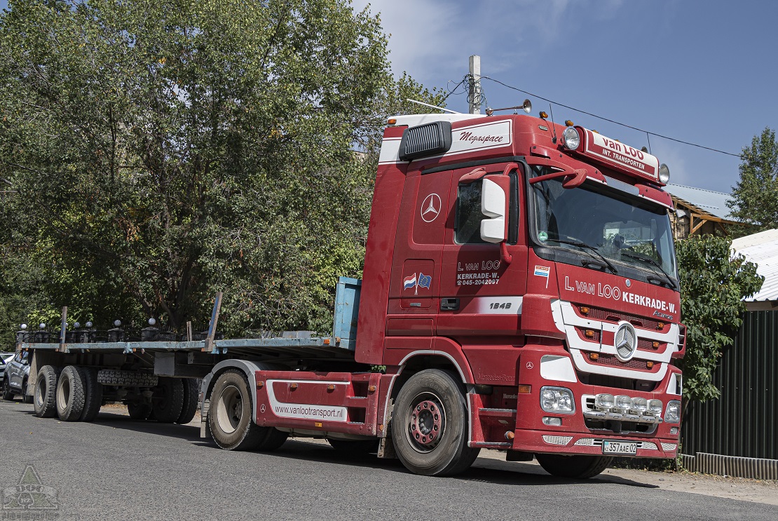 Алматы, № 357 AAE 02 — Mercedes-Benz Actros ('2003) 1848