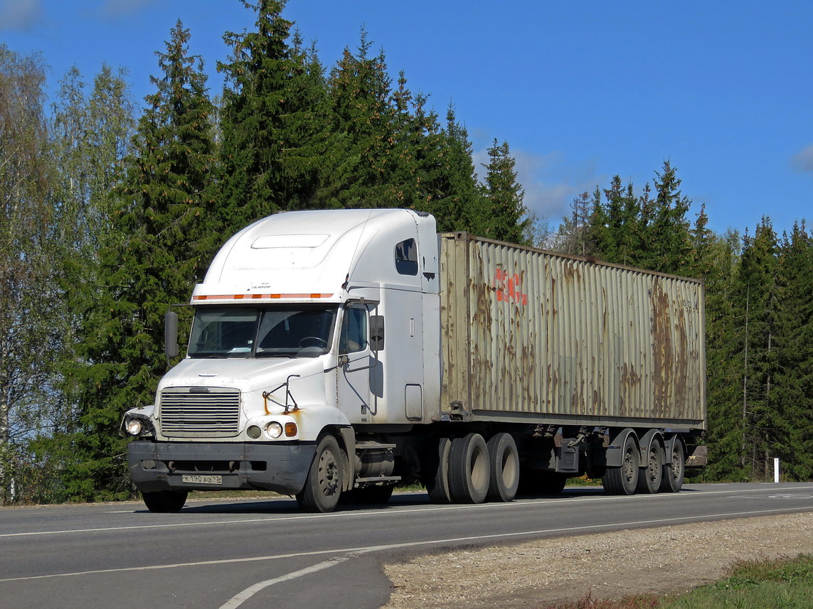 Краснодарский край, № К 190 ХС 93 — Freightliner Century Class