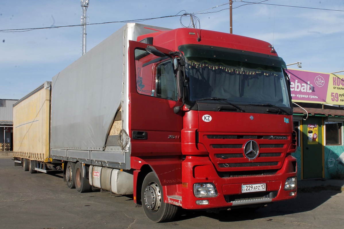 Туркестанская область, № 229 APZ 13 — Mercedes-Benz Actros ('2003) 2541