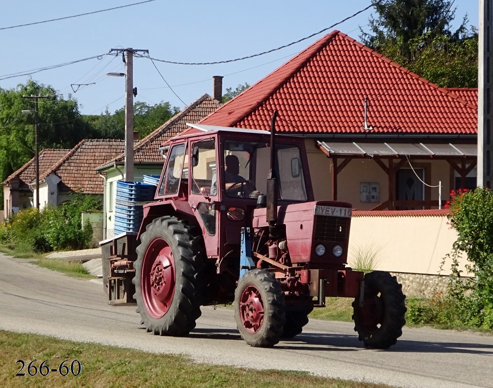 Венгрия, № YEV-110 — МТЗ-52; Венгрия — Сбор винограда в Венгрии