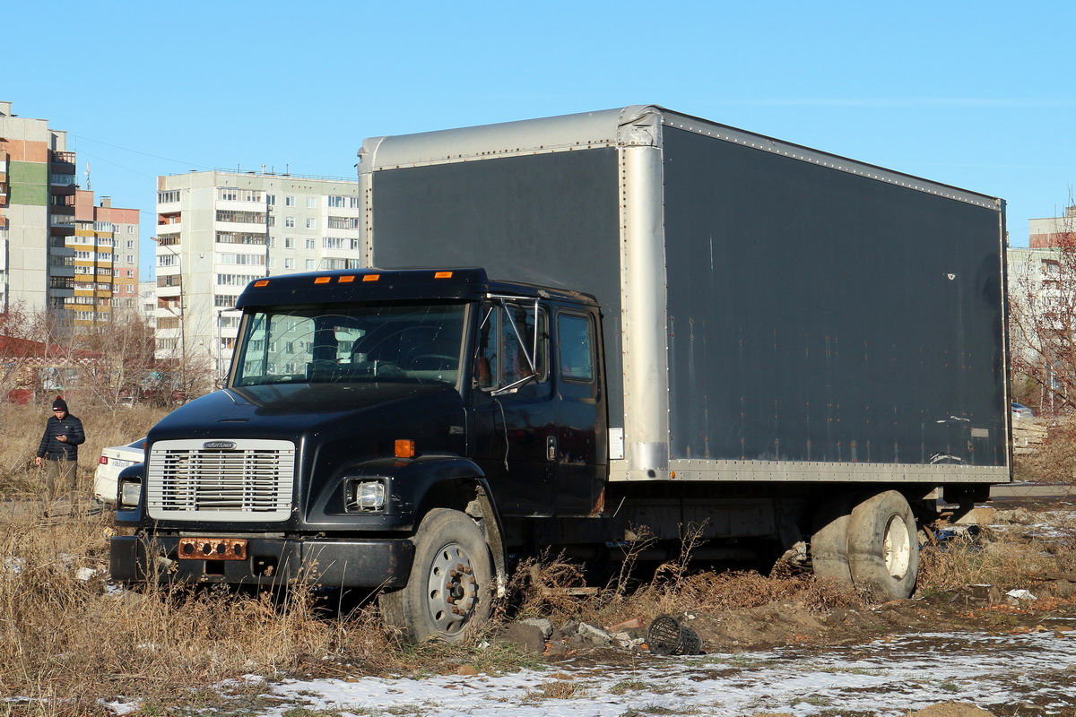 Омская область, № О 222 ОС 55 — Freightliner Business Class FL