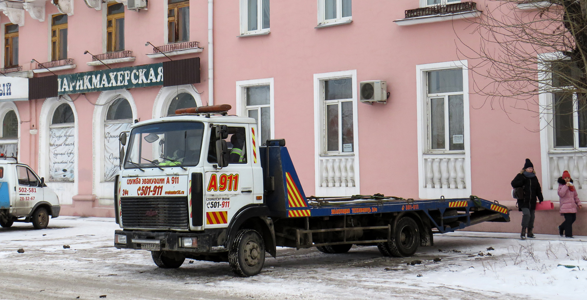 Омская область, № М 911 РР 55 — МАЗ-437041 "Зубрёнок"