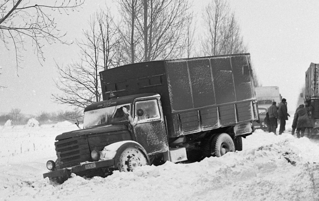 Венгрия, № 309 — Csepel D-352; Венгрия — Исторические фотографии (Автомобили)