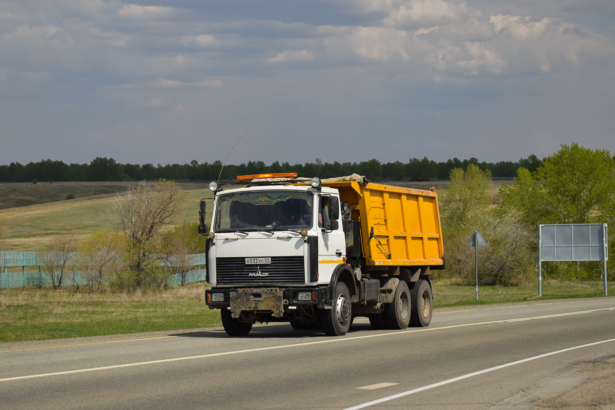 Алтайский край, № Н 532 ХО 22 — МАЗ-5516X5