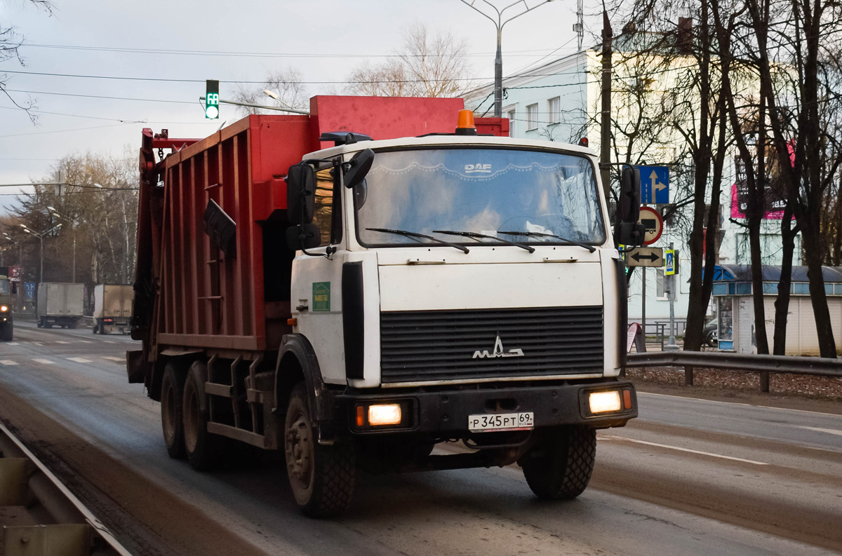 Тверская область, № Р 345 РТ 69 — МАЗ-6303A3