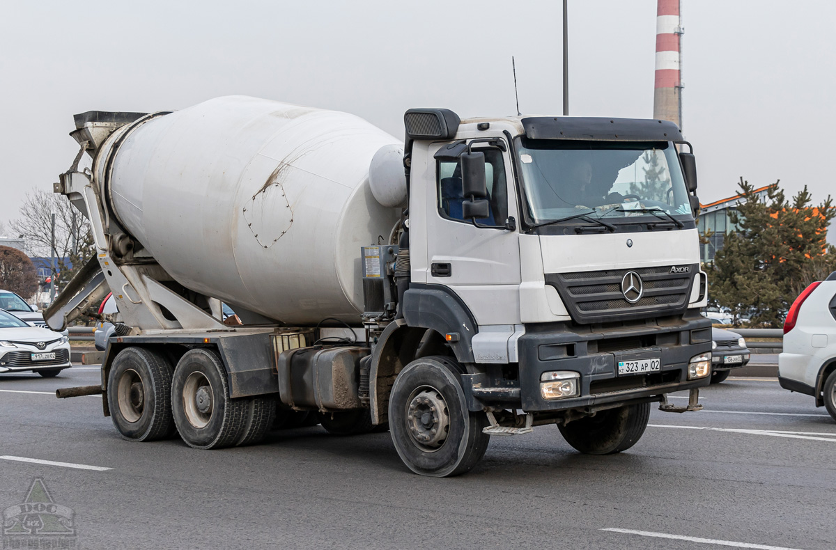 Алматы, № 323 AP 02 — Mercedes-Benz Axor (общ.м)