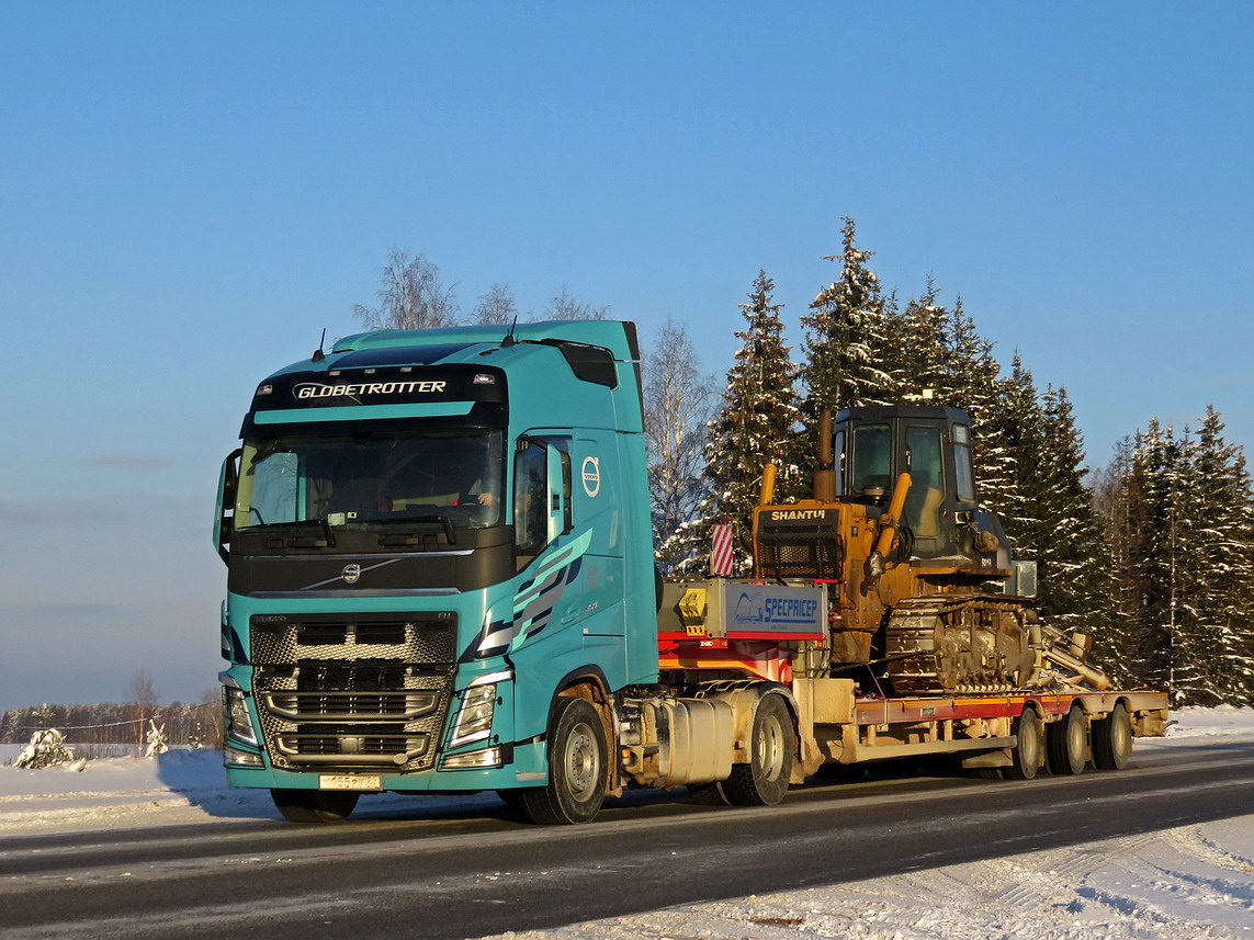 Архангельская область, № М 155 РУ 29 — Volvo ('2012) FH.460; Volvo ('2012) FH "45 лет в России" (Кировская область)