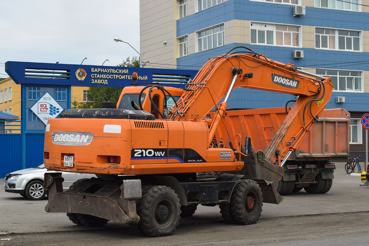 Алтайский край, № 6677 ЕА 22 — Doosan DX210W