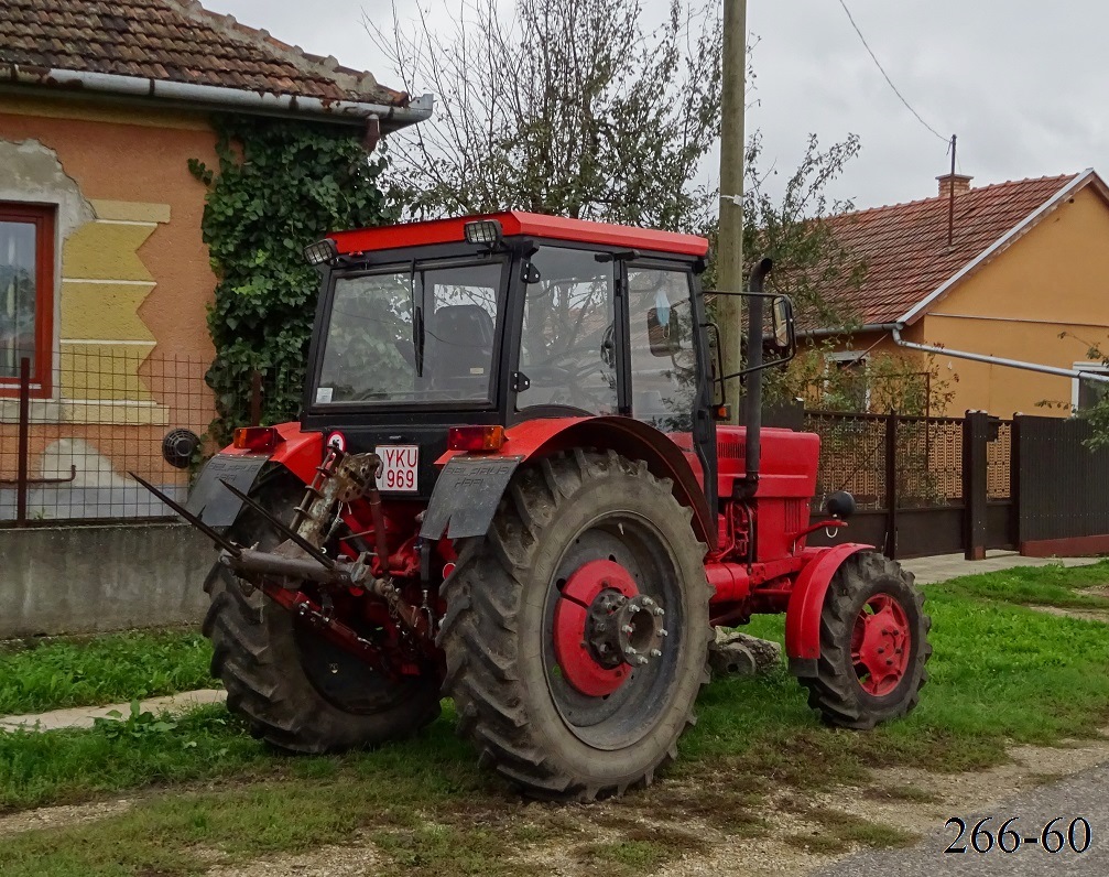 Венгрия, № YKU-969 — МТЗ-82; Венгрия — Трактора с задними вилами для перевозки тюков сена