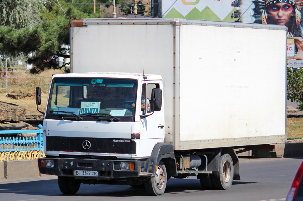 Одесская область, № ВН 3387 СК — Mercedes-Benz LK (общ. мод.)