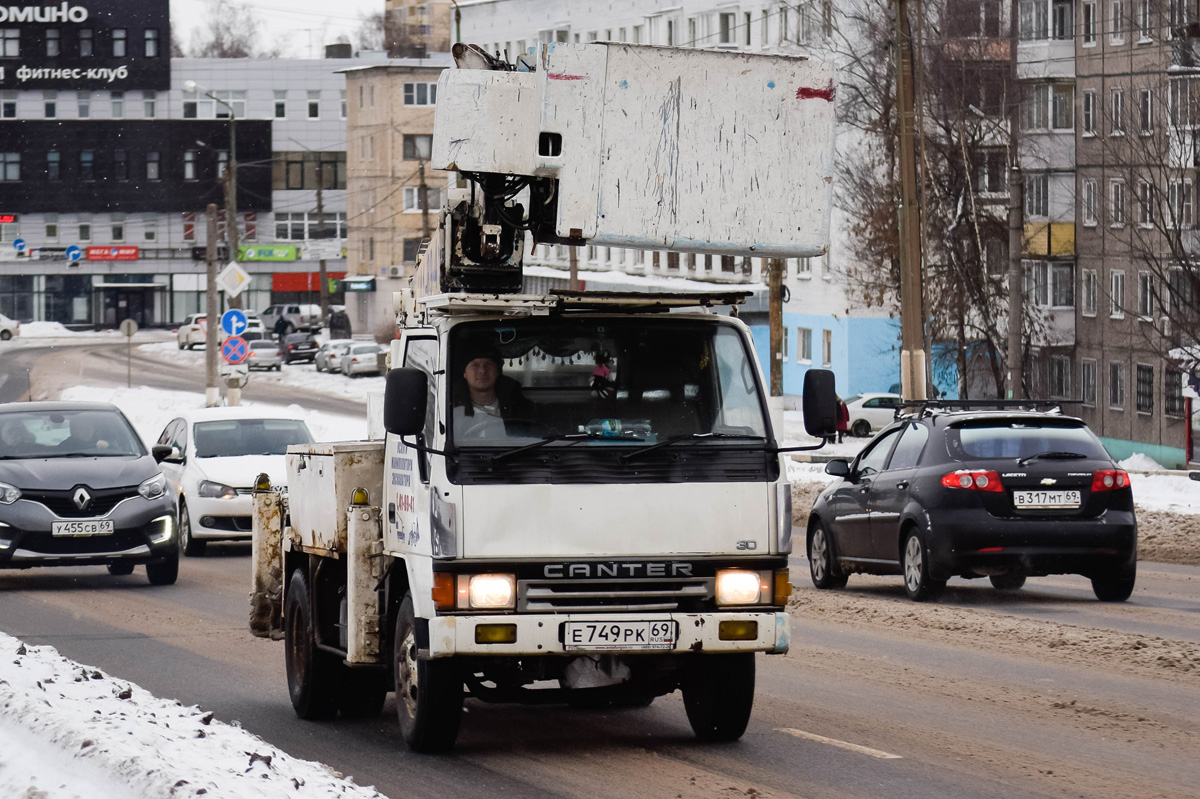 Тверская область, № Е 749 РК 69 — Mitsubishi Fuso Canter