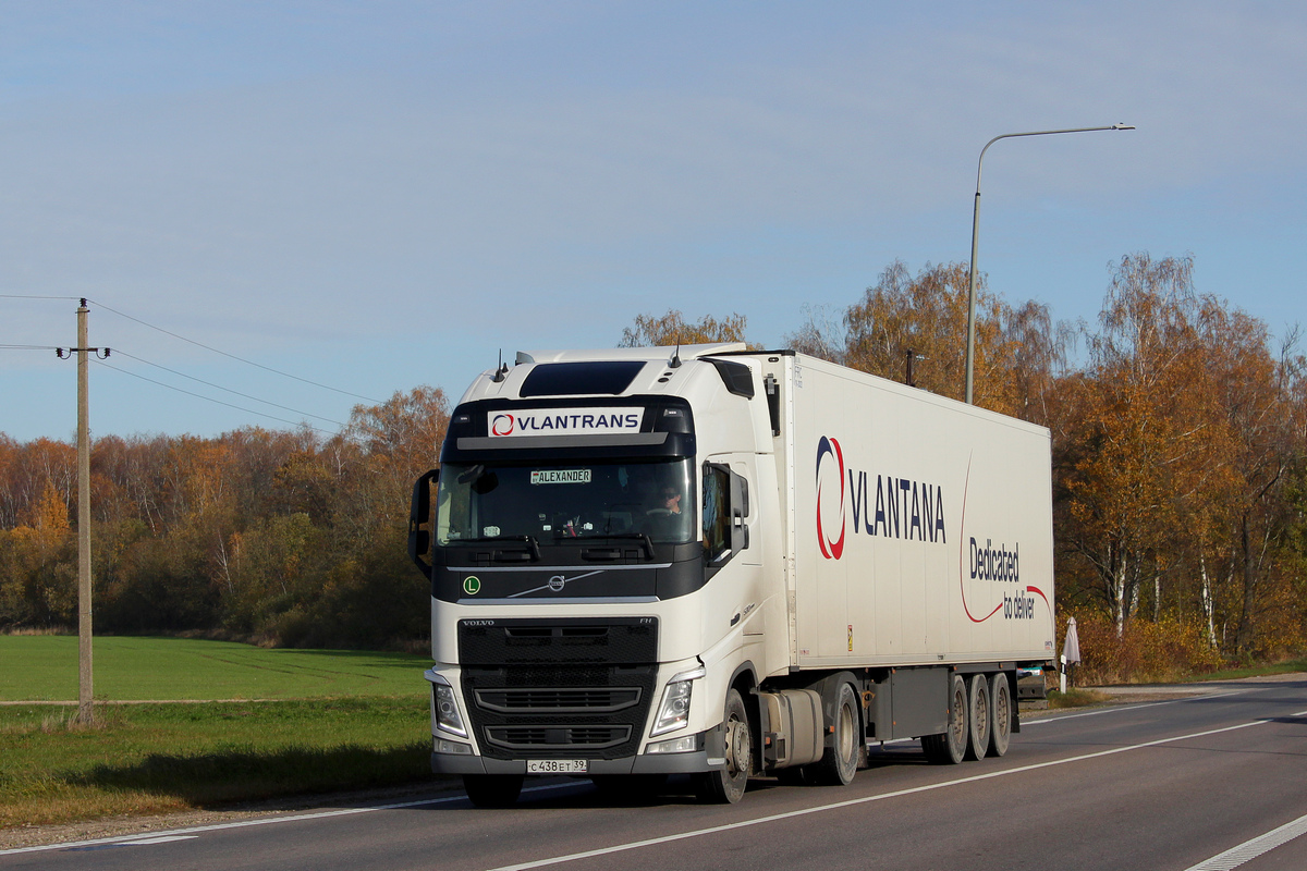 Калининградская область, № С 438 ЕТ 39 — Volvo ('2012) FH.500