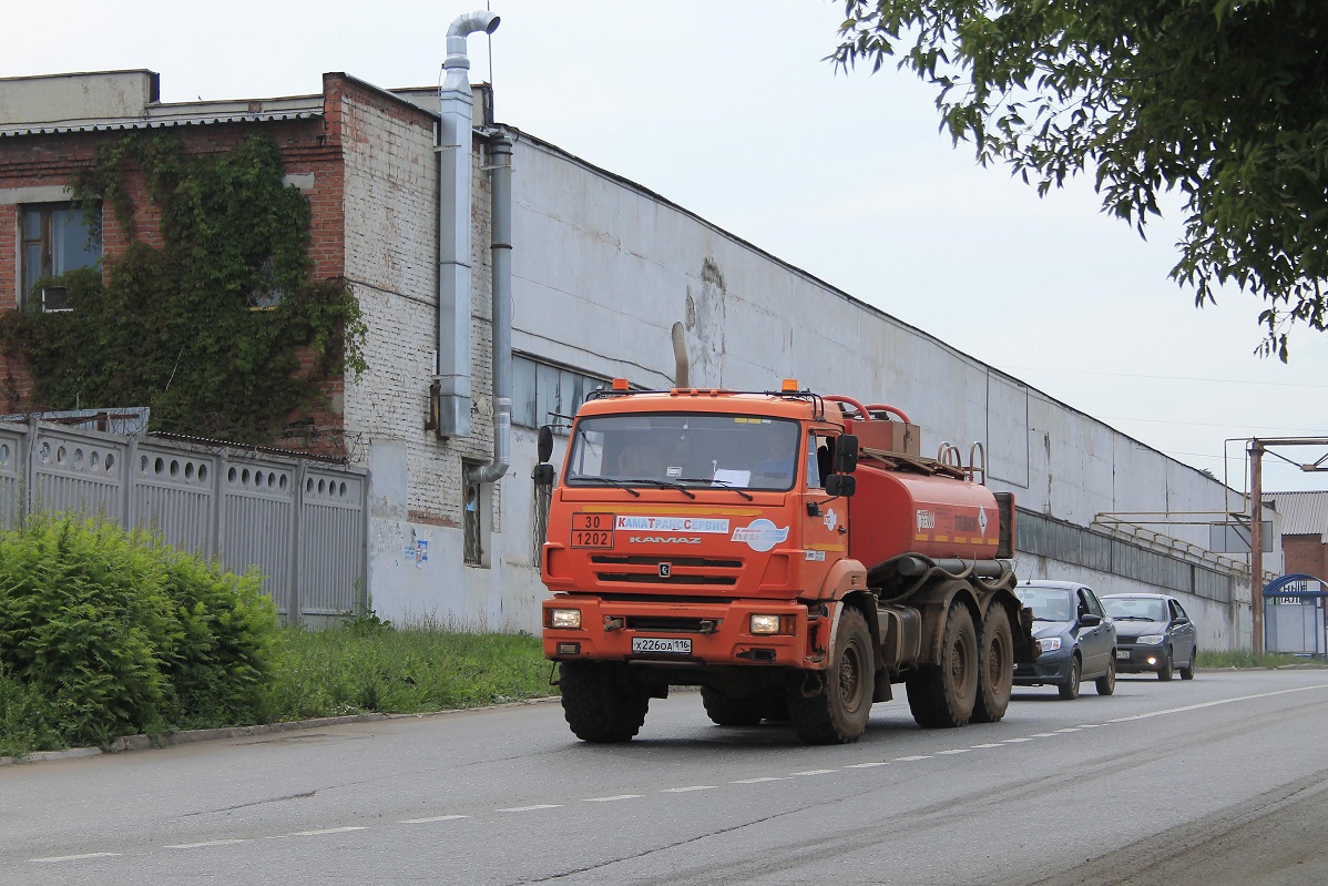 Татарстан, № Х 226 ОА 116 — КамАЗ-5350-42