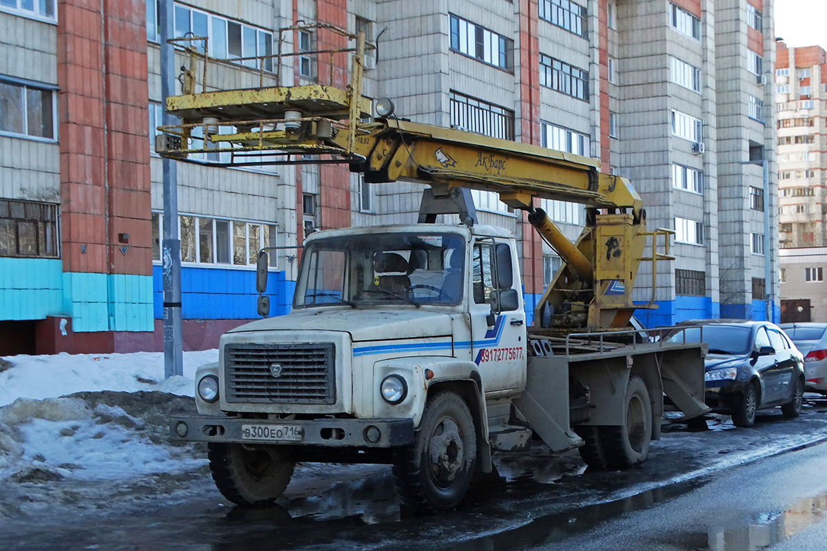 Татарстан, № В 300 ЕО 716 — ГАЗ-3309 [X5P]