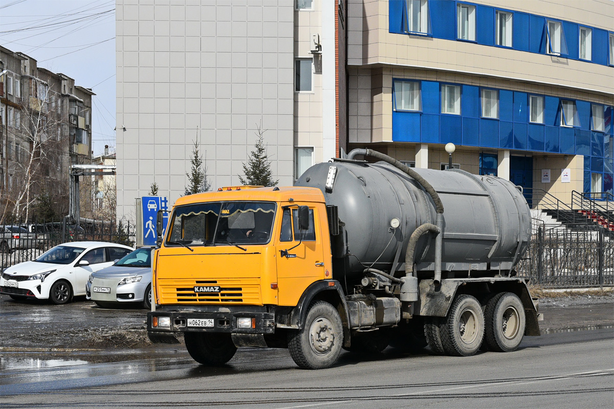 Саха (Якутия), № Н 062 ЕВ 14 — КамАЗ-53215 [532150]