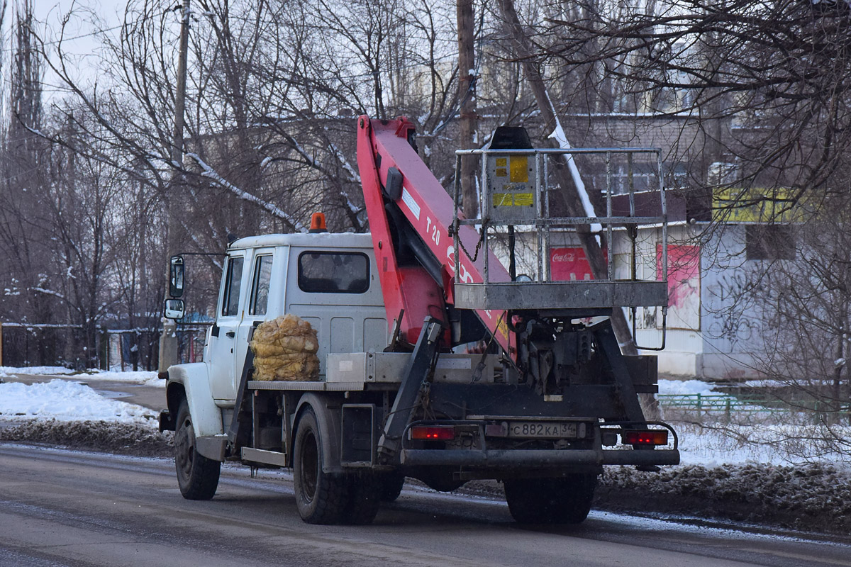 Волгоградская область, № С 882 КА 34 — ГАЗ-3309