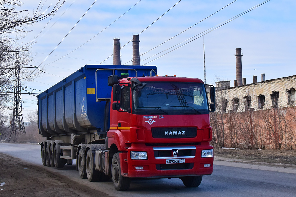 Волгоградская область, № К 092 ОВ 134 — КамАЗ-65806-T5(68)