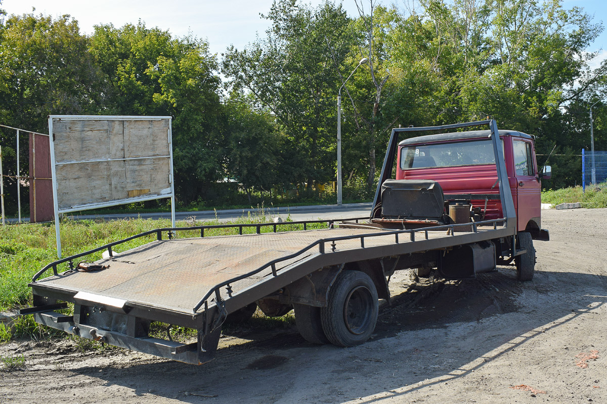 Алтайский край, № (22) Б/Н 0243 — Mercedes-Benz LP (общ. мод.)