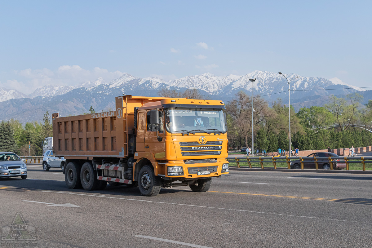 Алматы, № 049 LT 02 — Shaanxi Shacman F3000 SX325x