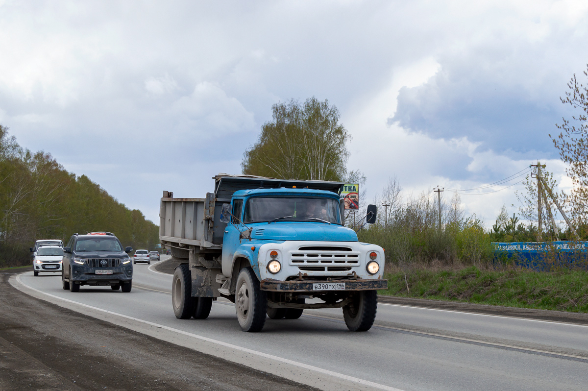 Свердловская область, № В 390 ТХ 196 — ЗИЛ-495710