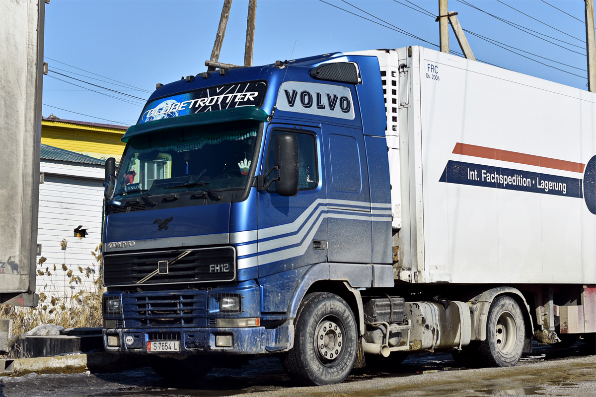 Киргизия, № S 7654 L — Volvo ('1993) FH12.420