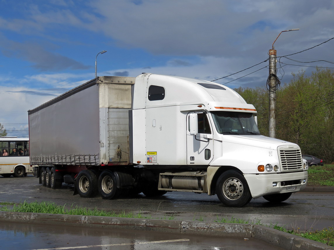 Кировская область, № Н 993 ОК 43 — Freightliner Century Class