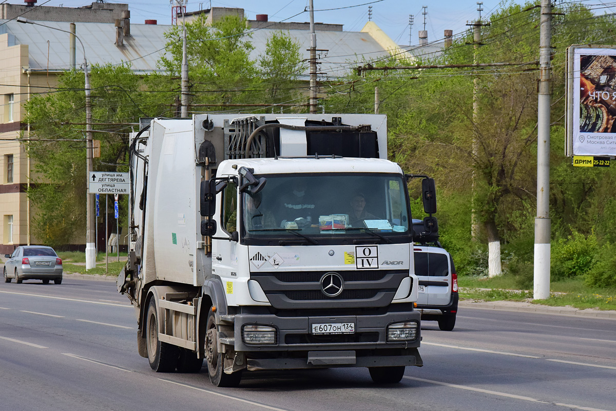 Волгоградская область, № Е 607 ОН 134 — Mercedes-Benz Axor 1826 [Z9M]