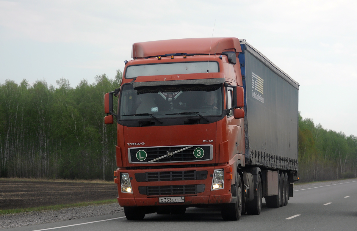 Удмуртия, № С 333 ЕО 18 — Volvo ('2002) FH12.420