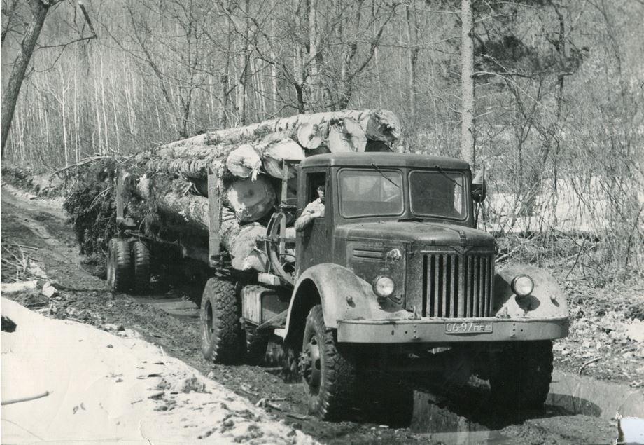 Приморский край, № 06-97 ПРЕ — МАЗ-501; Приморский край — Исторические фотографии (Автомобили)