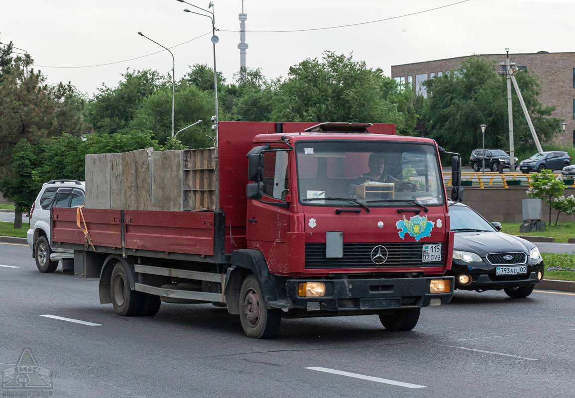 Алматы, № 115 GVB 02 — Mercedes-Benz LK 814