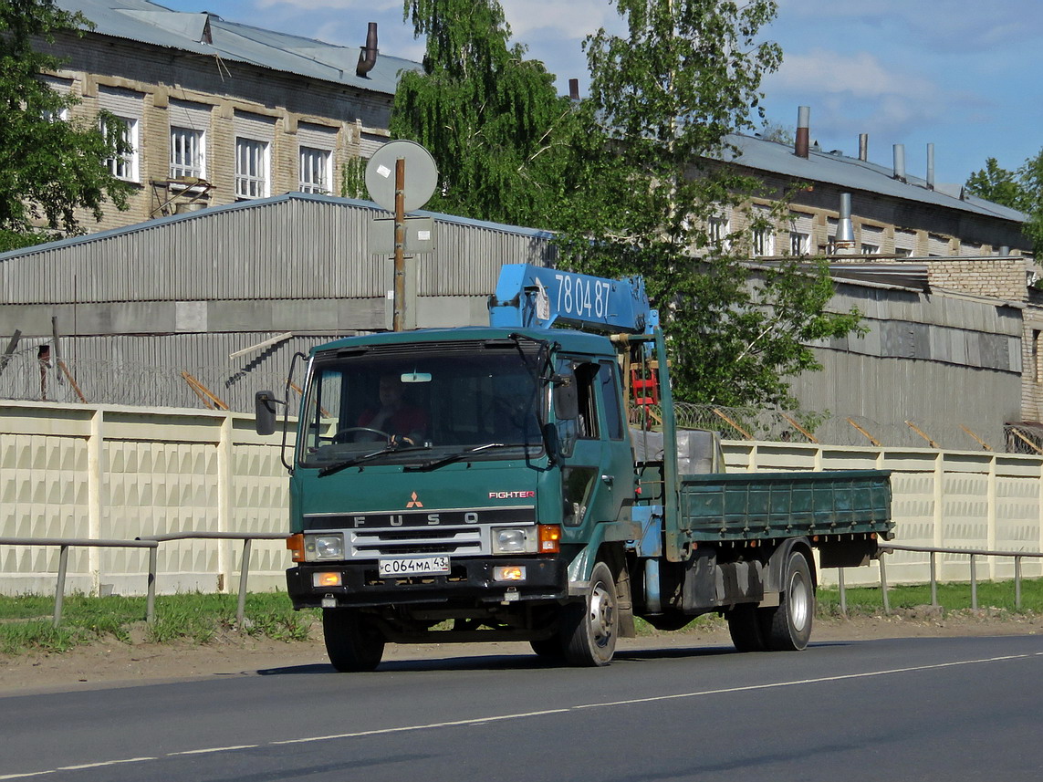 Кировская область, № С 064 МА 43 — Mitsubishi Fuso Fighter