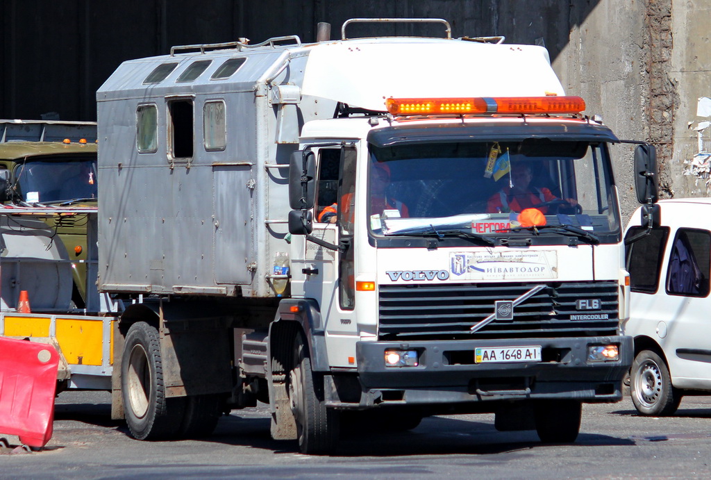 Киев, № АА 1648 АІ — Volvo FL6