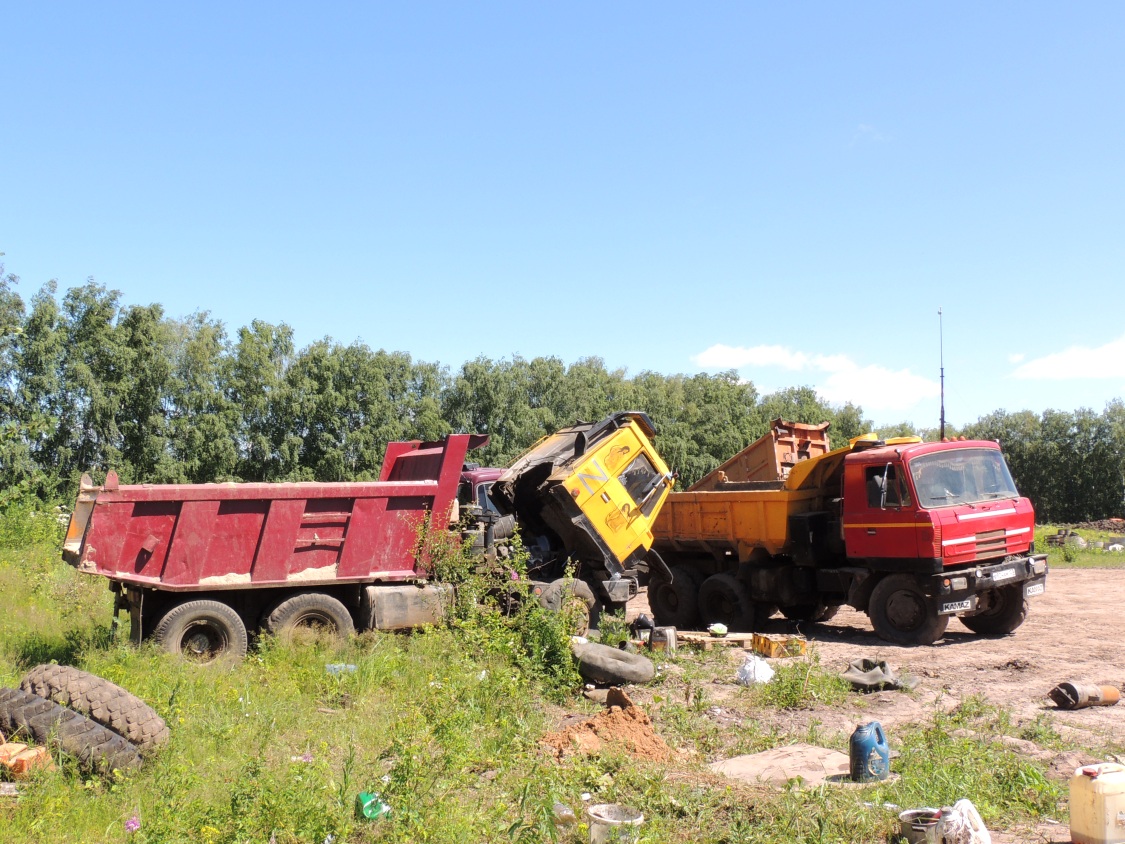 Тульская область, № Т 603 КЕ 71 — Tatra 815 S1; Краснодарский край, № В 924 АМ 123 — Tatra 815 S3