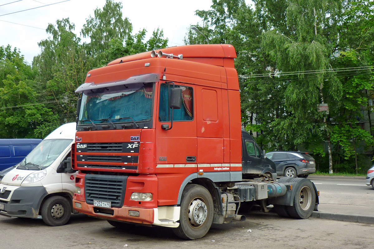 Калужская область, № Р 252 ТН 40 — DAF XF95 FT