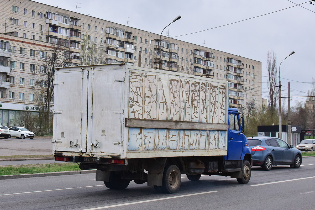 Волгоградская область, № А 393 УТ 34 — ЗИЛ-5301E2 "Бычок"