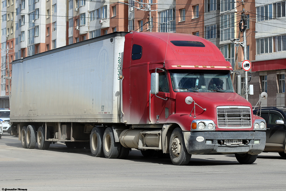 Калужская область, № О 696 УА 40 — Freightliner Century Class