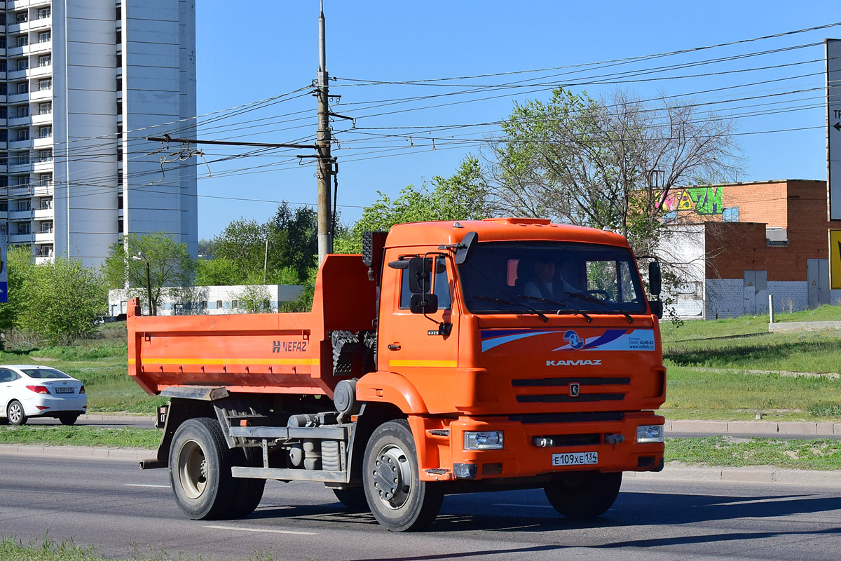 Волгоградская область, № Е 109 ХЕ 134 — КамАЗ-43255-G5