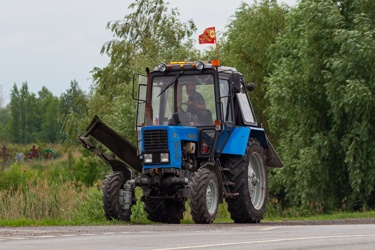 Омская область, № 2556 АВ 55 — Беларус-82.1