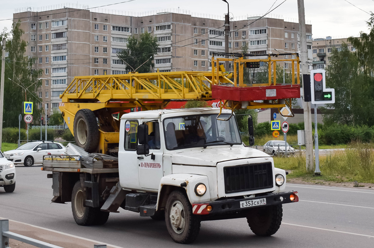 Тверская область, № Е 353 СХ 69 — ГАЗ-3309