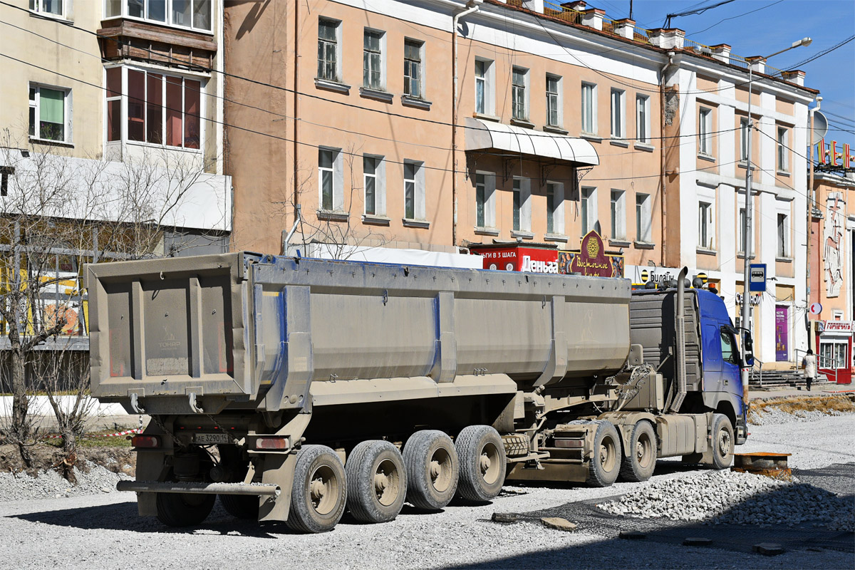 Саха (Якутия), № Н 888 ВА 14 — Volvo ('2013) FMX.460; Саха (Якутия), № АЕ 3290 14 — Тонар-95234