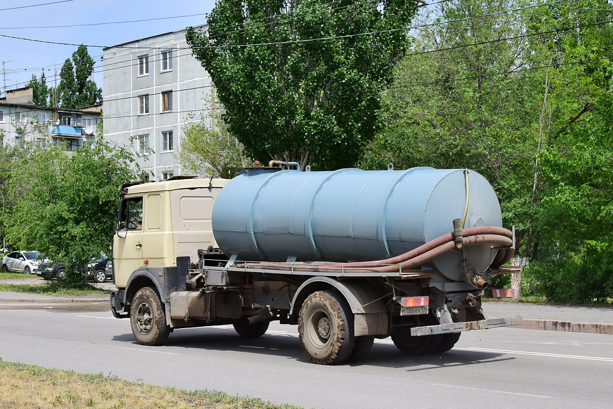 Волгоградская область, № М 186 АХ 134 — МАЗ-53366