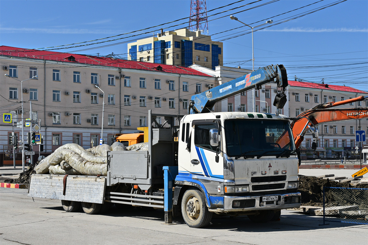 Саха (Якутия), № Р 487 КН 14 — Mitsubishi Fuso The Great