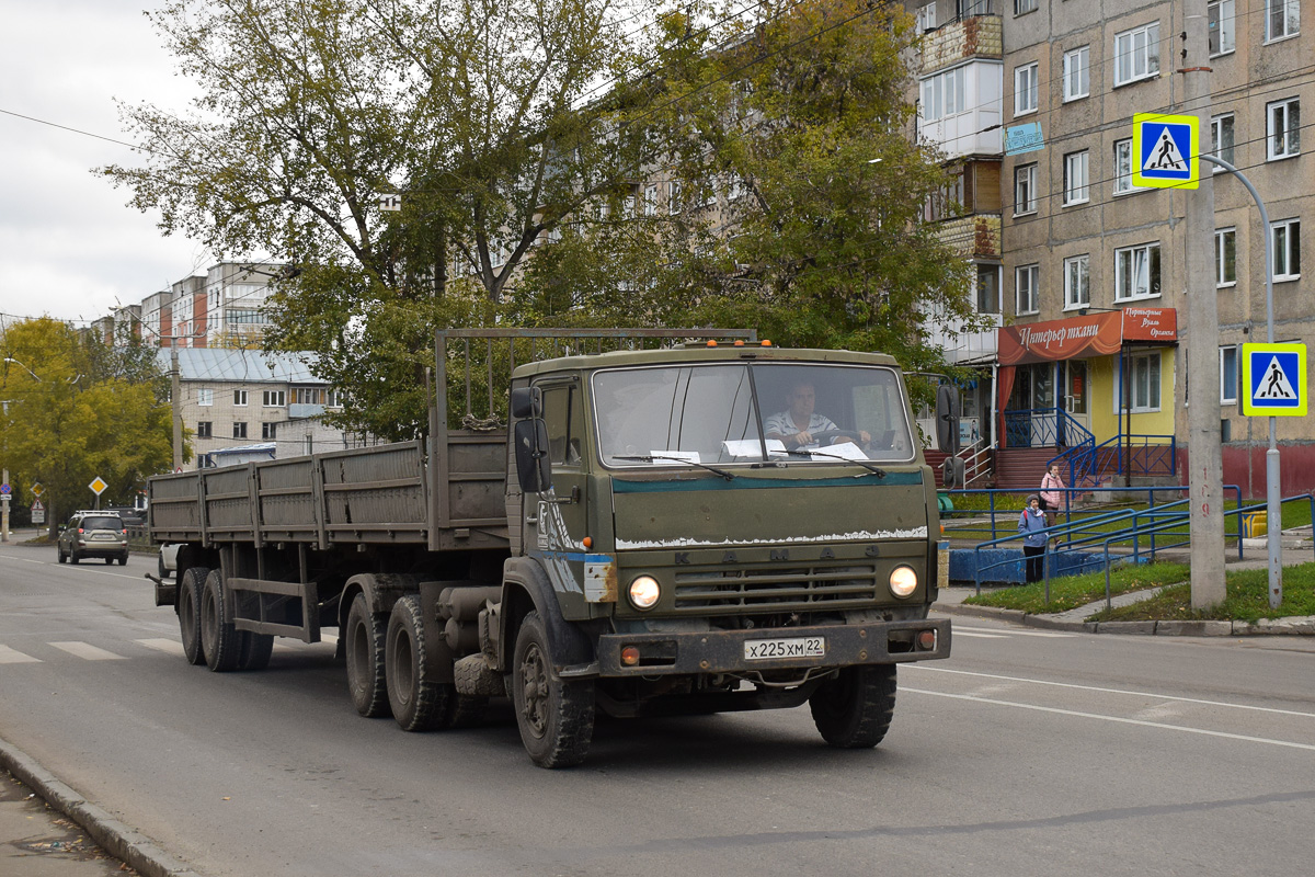 Алтайский край, № Х 225 ХМ 22 — КамАЗ-54112