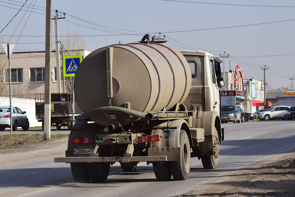 Волгоградская область, № К 388 ЕР 134 — МАЗ-533702