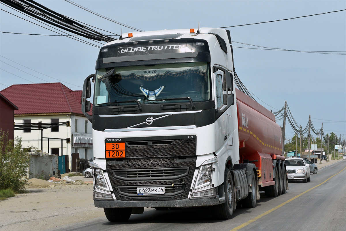 Саха (Якутия), № В 423 МК 14 — Volvo ('2012) FH.420