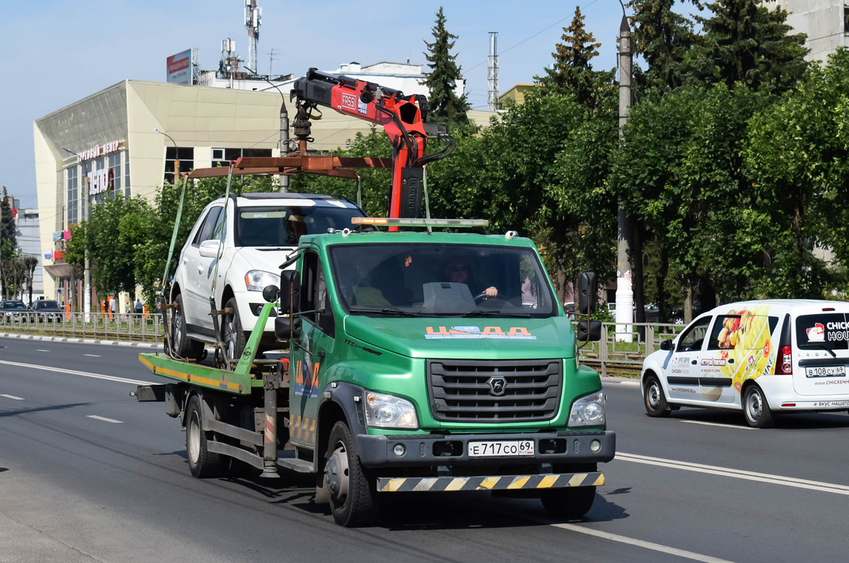 Тверская область, № Е 717 СО 69 — ГАЗ-C41R13