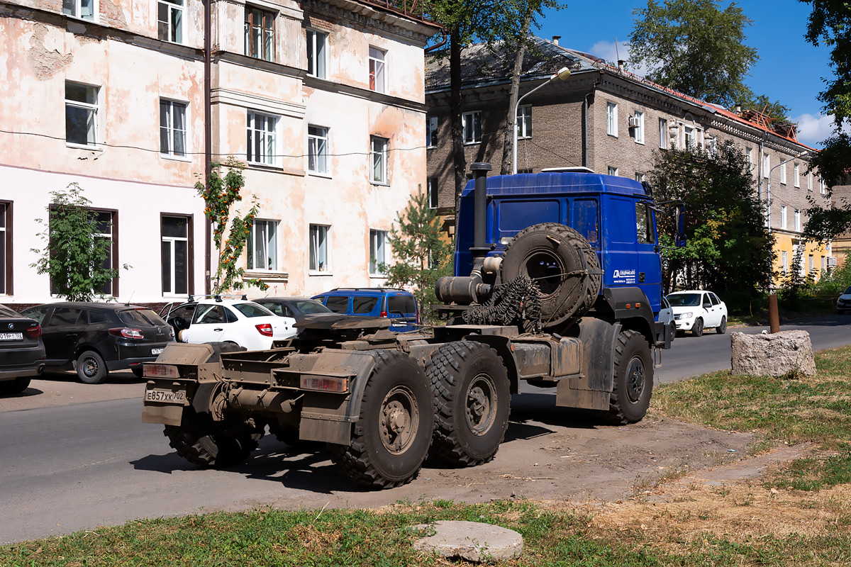 Башкортостан, № Е 857 ХК 702 — Урал-44202-82