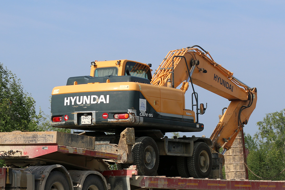 Саха (Якутия), № 8445 РА 14 — Hyundai R210W-9S